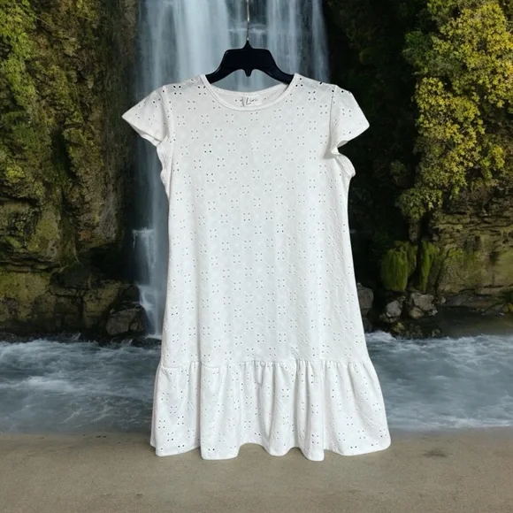 Livi by Olivia Rae White Eyelet Mini Dress
New‎ W/FLAW Read - Picture 11 of 11